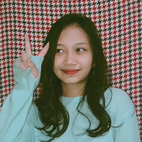 Pikrezya Aprely Kasenda. 13 Apr 01🐤🧡